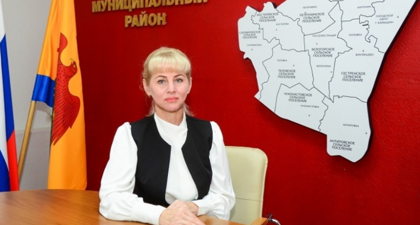 Елена Береговая возглавила Камышинский район после единогласной поддержки депутатов