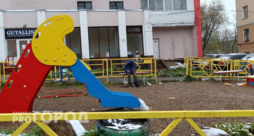 В Волгограде завершено расследование дела о травме ребёнка из-за упавшей рекламной конструкции