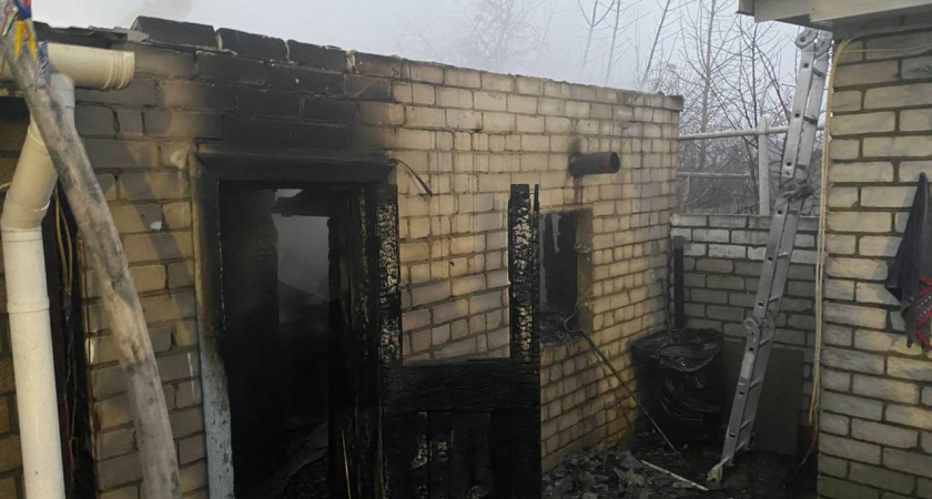 В Волгограде электросушилка стала причиной пожара в хозпостройке