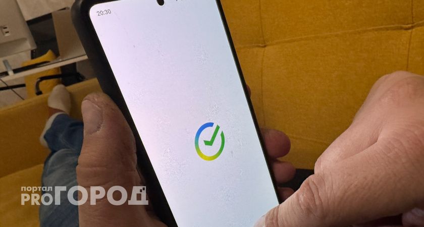 В Волжском аферист взял деньги и не сделал работу для участника спецоперации