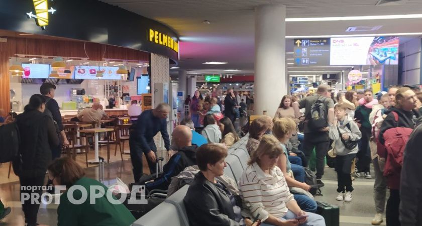 Прокуратура заинтересовалась задержкой самолета из Волгограда в Дубай на 18 часов