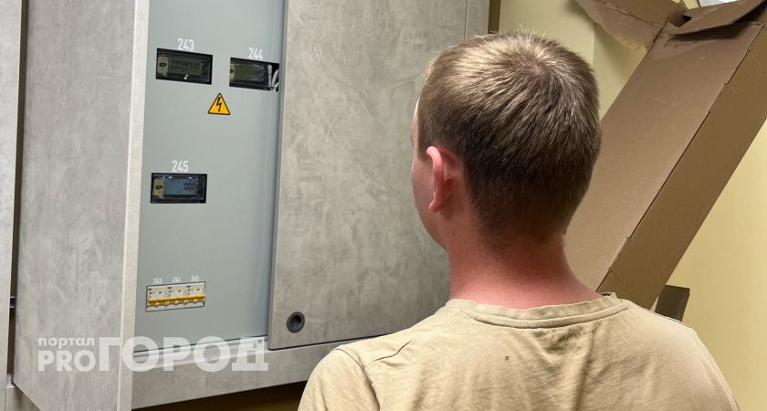 В Волгограде троих работников ударило током из-за нарушений на предприятии