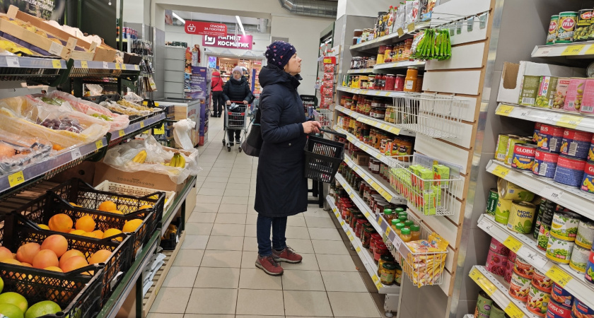 Где выгоднее покупать продукты к Новому году: в "Пятерочке" или в "Магните" - сравниваем цены на новогоднюю продуктовую корзину