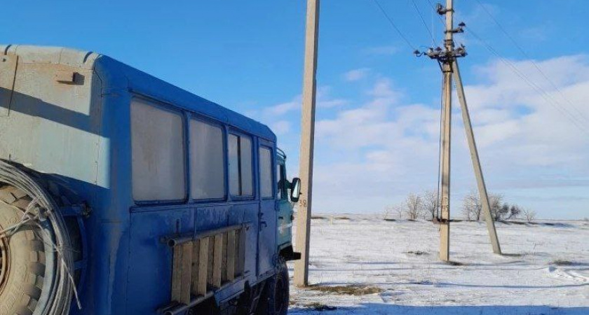 В Волгоградской области после непогоды восстановили электроснабжение