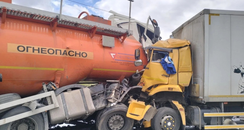  Водителя фуры осудили за ДТП со смертью в Дубовском районе