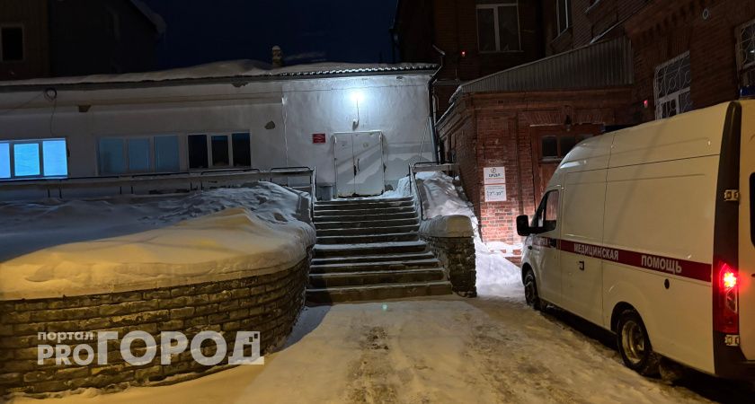 Волгоградец зарезал приятеля кухонным ножом во время ссоры в своей квартире