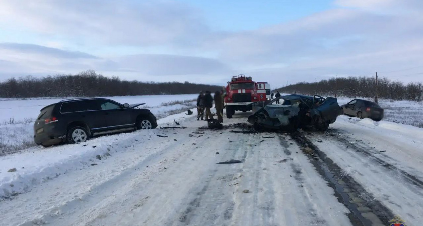 Два человека погибли в ДТП в Волгоградской области 