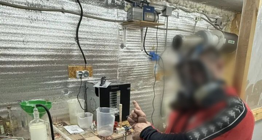 Безработный волгоградец создал нарколабораторию в гараже