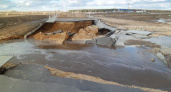 Во Фроловском районе наступающая вода крушит дороги