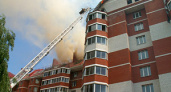 В Волгограде горит строящийся дом