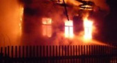 В Волгоградской области горели дома и автомобили