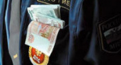 В Волгограде инспектор ГИБДД обвиняется в мошенничестве