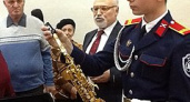 В Волгограде подростку подарили саксофон 