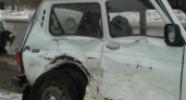 В Волгограде "Нива" столкнулась с маршруткой