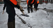 В Волгограде спецбригады будут очищать от снега трамвайные остановки