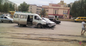 На юге Волгограда в ДТП пострадали три пассажира маршрутки № 69