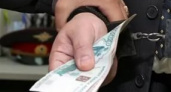 Волгоградец пытался дать крупную взятку полицейскому
