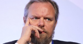 Дмитрий Ананьев распродает активы в России