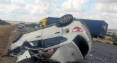 Под Волгоградом водитель внедорожника погиб, врезавшись в грузовик