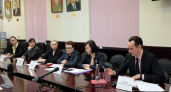 В Волгограде обсудили, как улучшить медпомощь детям — больницам не хватает рентгена, а пациентам — понятной оценки качества