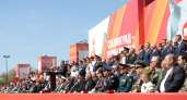 Волгоград отметил юбилей Победы парадом на площади Павших борцов