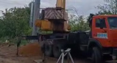 Волгоградские дачники бьют тревогу: в СНТ «Кировец» строят вышку, а электричества не хватает даже на чайник