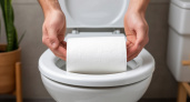 Опытный сантехник рассказал, почему нельзя смывать туалетную бумагу в унитаз: потом локти кусать будете