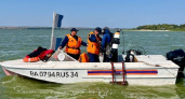 В Цимлянском водохранилище водолазы ищут пропавшего яхтсмена