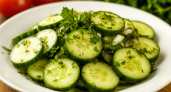 Вкусный салат из огурцов: готовим 2 часа — едим всю зиму, даже "дубы" подойдут