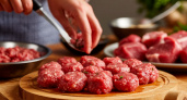 Хотите, чтобы котлеты таяли во рту? Всего 100 г этого ингредиента — и фарш превращается в кулинарный шедевр