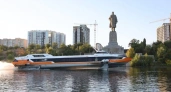 Волгоград снова увидел «Метеор»: легендарное судно на подводных крыльях прошло через город