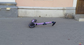 В Волгограде 14-летняя электросамокатчица сбила пешехода