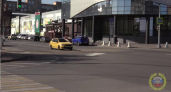 В центре Волгограда внедрили новую светофорную схему: что нужно знать водителям