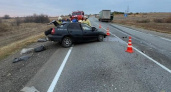 В ДТП с КамАЗом погибли водитель и пассажир легковушки в Волгоградской области