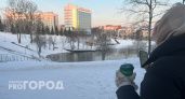 16-летняя волгоградка похитила 10 тысяч рублей, сыграв на доброте прохожего