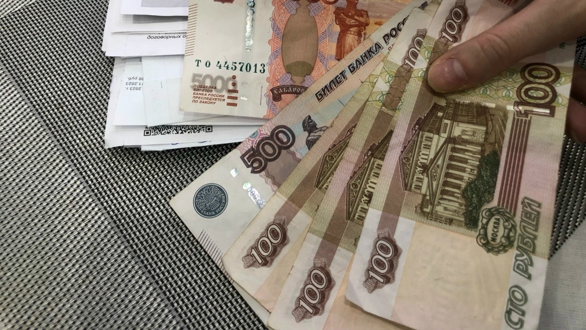 В Волжском пенсионер отдал мошенникам около 20 миллионов рублей