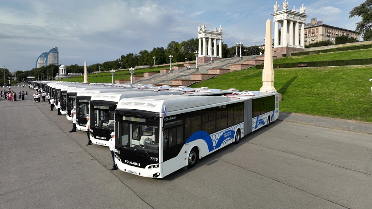 В Волгограде обновили автобусный парк на 26 машин